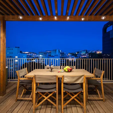 The Skyline Penthouse By The Portuguese Butler Appartement *
