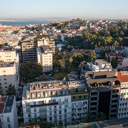 The Skyline Penthouse By The Portuguese Butler